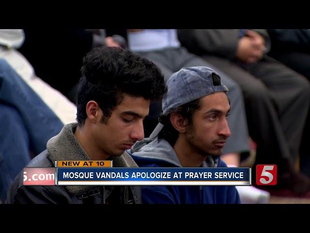 Accused Mosque Vandals Apologize to Congregation