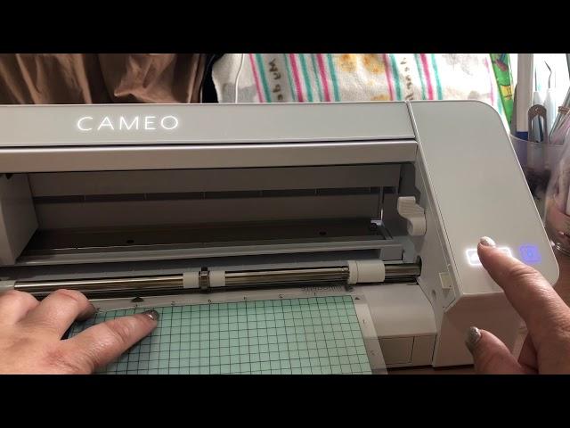 Doing your first cut on the silhouette Cameo 4