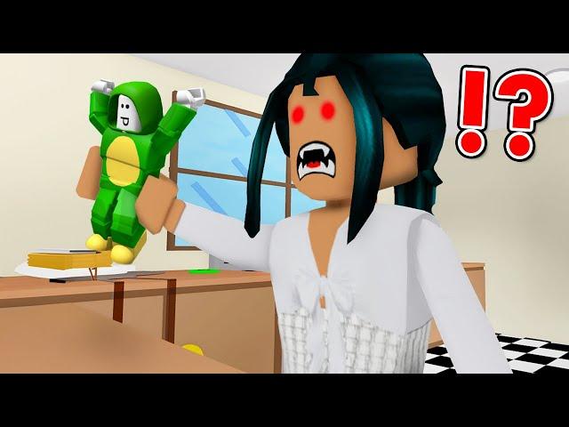 Escape the Babysitter - Roblox Obby