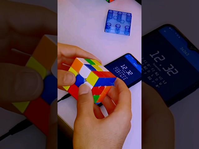 Rubik's cube solving record 11