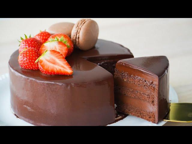 Soft And Moist Chocolate Cake