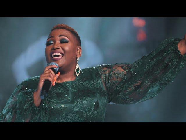 Ntokozo Mbambo - Yi Naye (Live at Emperor's Palace)