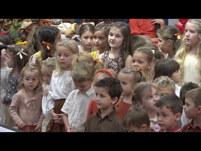 "Мы встречаем праздник жатвы" - Пение