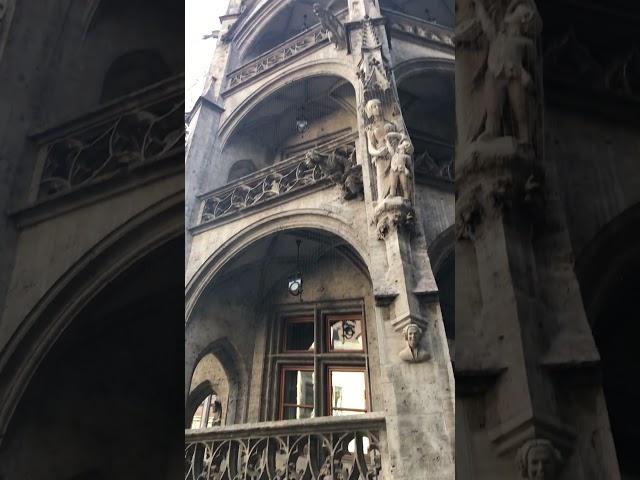 Discovering Munich’s Neo-Gothic Marvel: The New Town Hall at Marienplatz