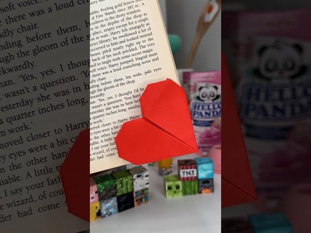 DIY paper origami heart bookmark 