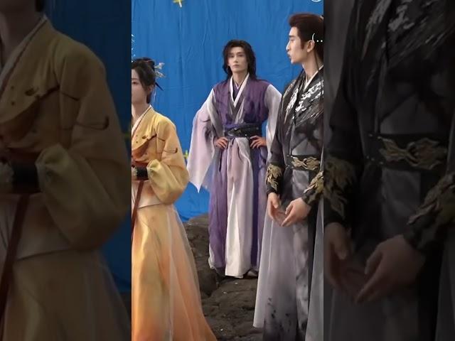 原来也有#孟子义 插不上话的时候 #淮水竹亭 好吵一剧组啊