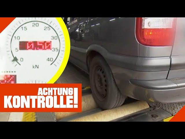 Hinterachse in Kontrolle: Kommt das Auto durch den TÜV? | Achtung Kontrolle | Kabel Eins