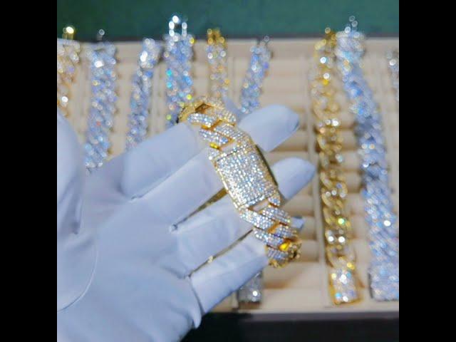 19mm Diamond Prong Cuban Bracelet in 18K Gold | Guu Jewelry | Hip Hop Jewelry