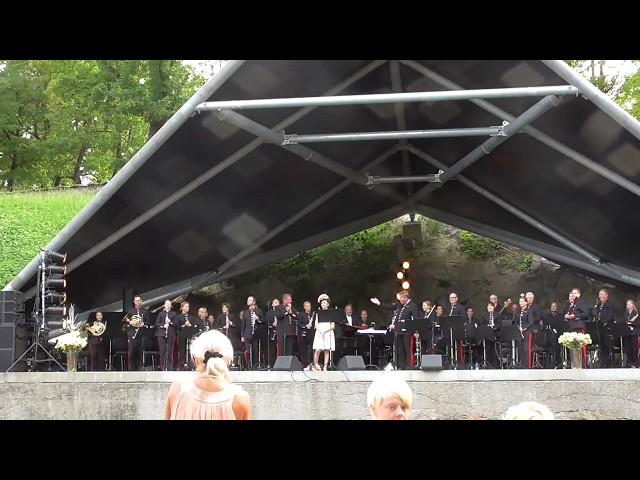 Can't Help Falling in Love - Angelina Jordan and Forsvarets Stabsmusikkorps - Oslo - 16.06.2018