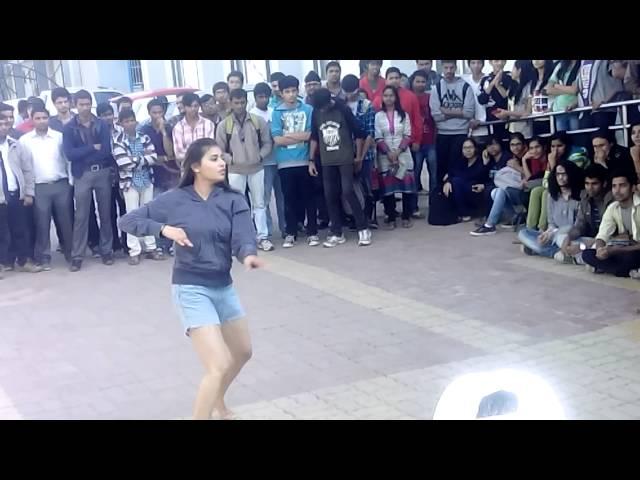 IIT Gandhinagar dance