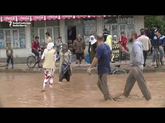 Floods Destroy About 1,000 Homes In Dushanbe Suburbs