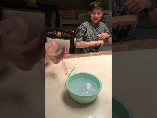 Ninja Prap and Dee Derfect making Paper Ball...