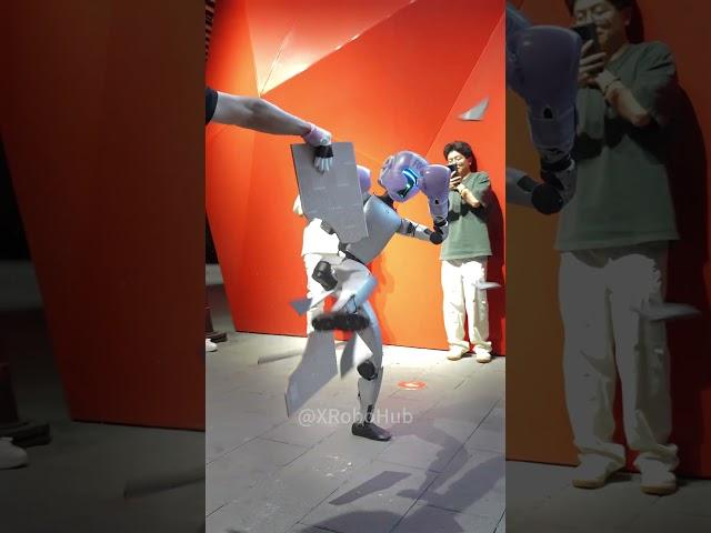  Unitree G1 Showcases Its Powerful Leg Kicking Prowess Again!  #unitree #robot #humanoidrobot