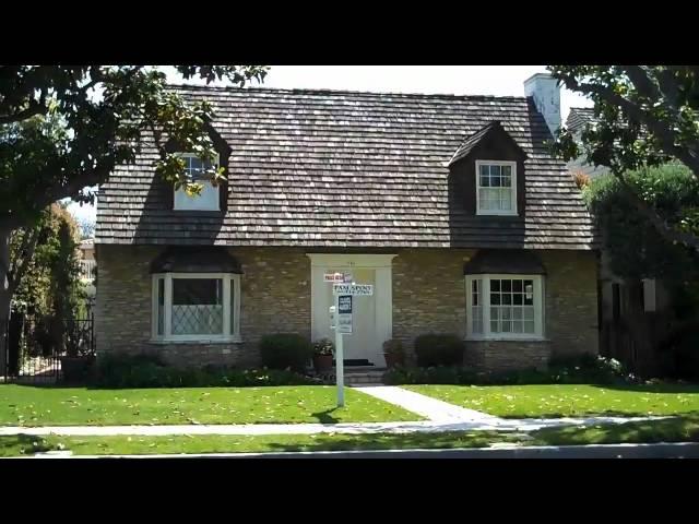 Open House at 840 Santiago Ave in the Alamitos Heights area of Long Beach