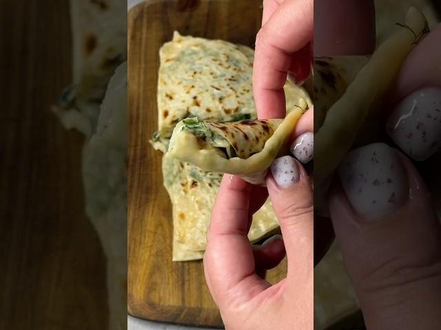 Кутабы с сыром и зеленью 
