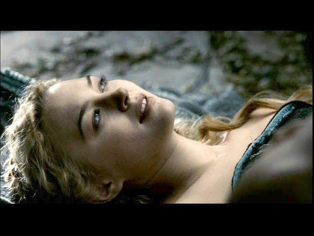 Sophia Myles - Biography, Wiki, Height, Age, Career, Net Worth, Bra Size