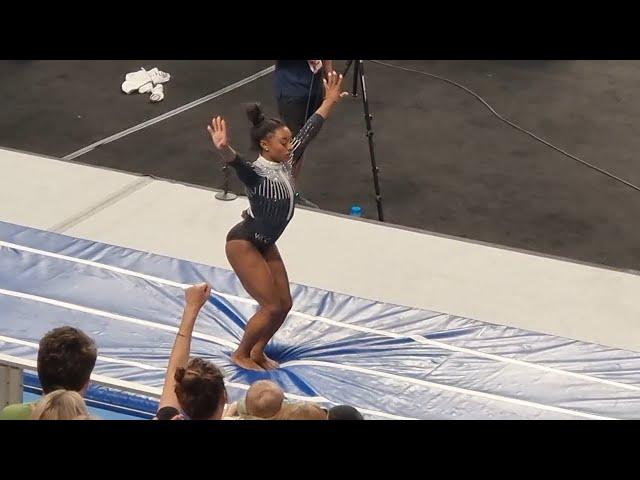 Simone Biles nearly Stuck PERFECT Yurchenko Double Pike Vault  - Warm-up - US Championships 2024