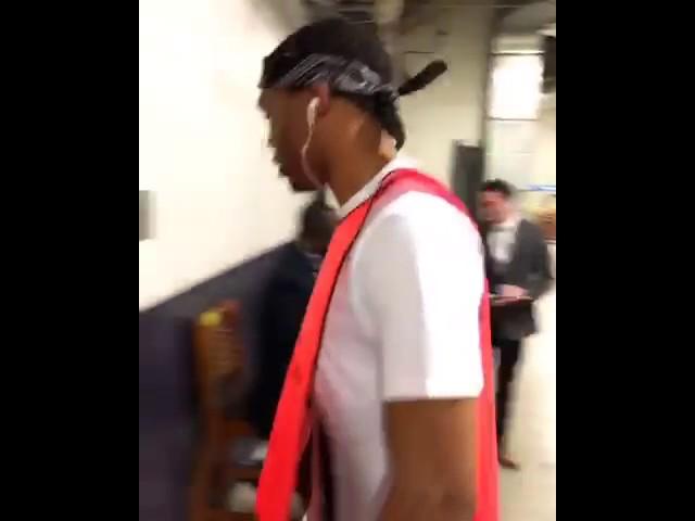 Russell Westbrook Trolls Kevin Durant With Photographer Vest Walking Into Arena