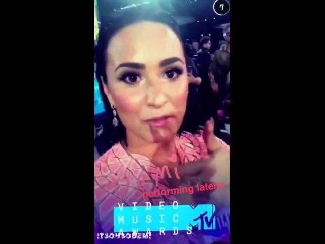 Demi Lovato on MTV's VMA live snap chat