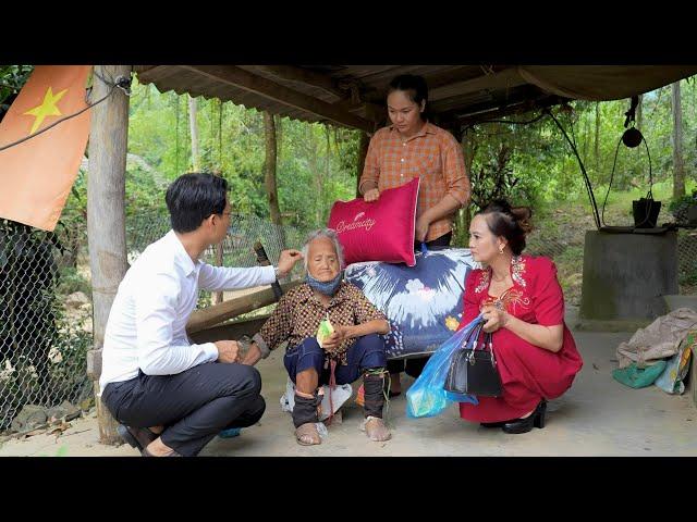 Kind Engineer and Tu Tien Run Away from Hard Life to Help the Poor