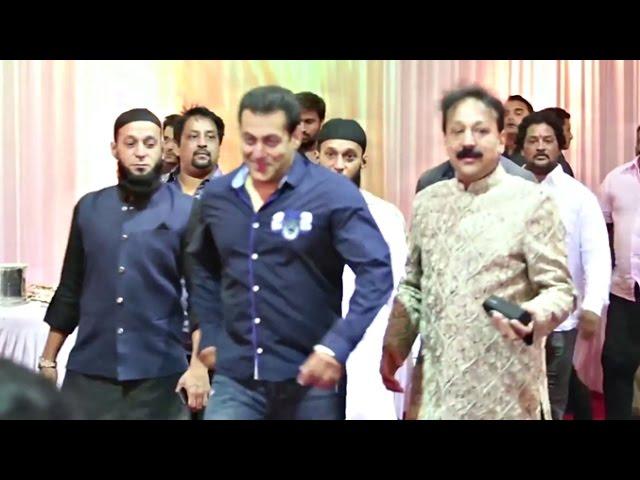 Baba Siddiqui Iftar Party | Salman Khan, Varun Dhawan, Jacqueline Fernandez, Suniel Shetty