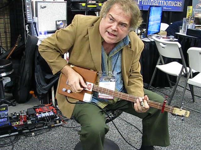 Steve Arvey At 2019 NAMM Playing Slidewinder Ring Guitar Slide