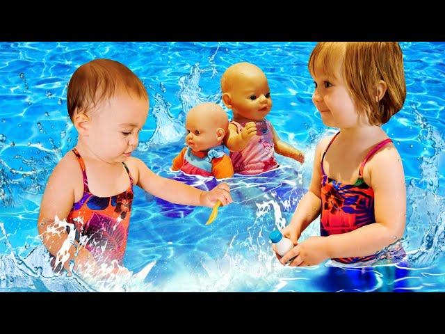 ¡Bianca con sus juguetes salva a una sirena en la piscina! Juegos para niños. Como mamá.