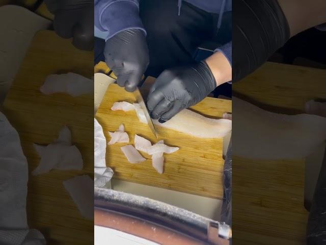 사시미 이렇게 자르는거 맞나요??ㅋㅋㅋㅋ