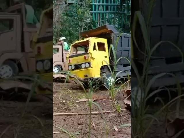 MOBIL DARI KARDUS BEKAS #cars #viral #trukoleng #truckolengviral #mobilkardus #truck