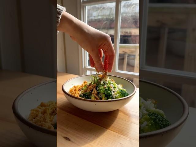 Carrot Ginger Hummus Bowl!