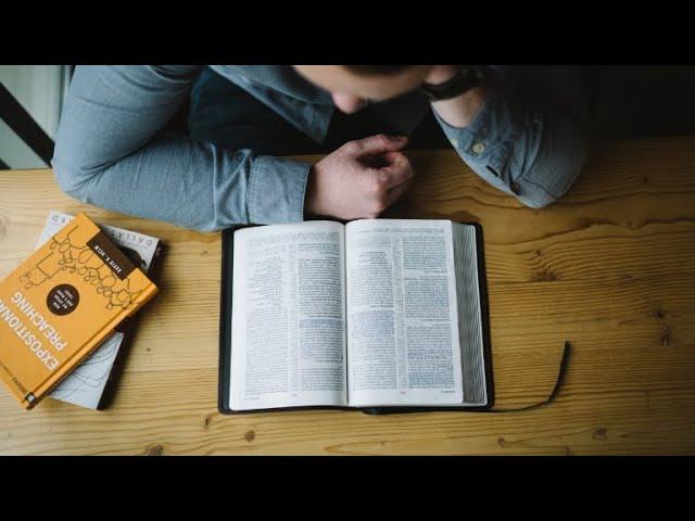 Como estudiar y leer la Biblia para principiantes | 5 consejos simples y Fácil