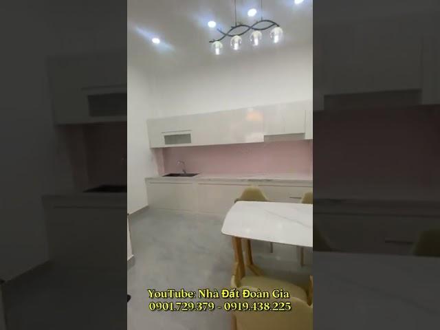Bán Nhà Quận 12 | Nhà Xây Mới 3 Lầu, Không Gian Hoàn Thiện Sang Trọng, Hẻm 6M, Giá Chỉ 4.x Tỷ