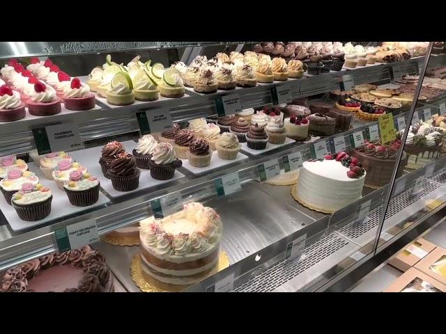Lazy Acres Natural Market in Manhattan Beach  CA (May 8, 2022)
