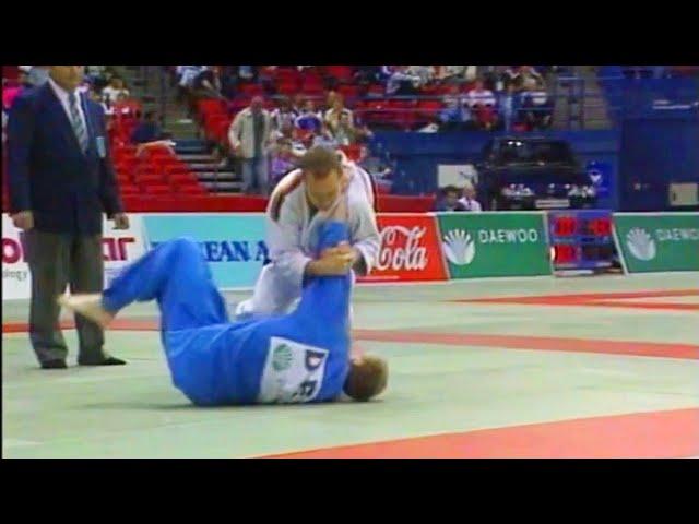 2 slick and quite rare Ude Gatame submission in Judo #shorts