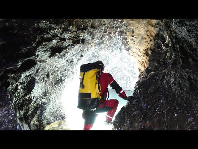 Spelunking Chinese cave亿万年前的洞穴中究竟有什么宝藏？ #洞穴探险 #探洞 #spelunking