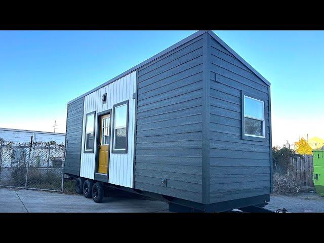 Tour This Beautiful 28' Tiny Home Built by Tiny House Listings!