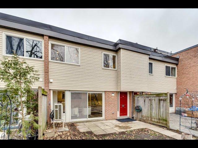 Inside This Newly Renovated Townhouse - 223 Milestone Cres., Aurora - Tyso Media