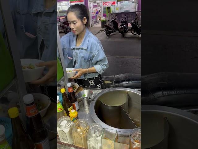 Beautiful Thai lady cooking soup aroimak #patong #phuket #thailand #travel #beautiful #banglaroad