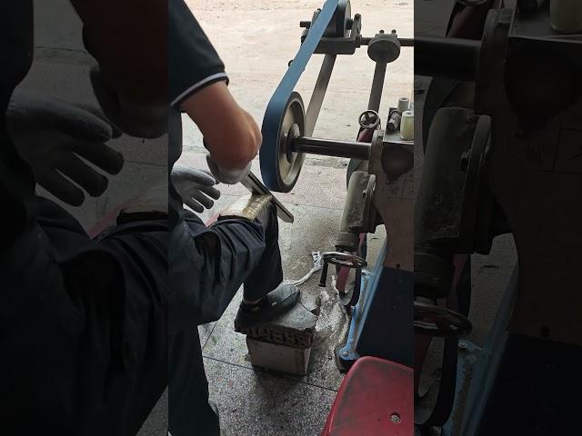 The process of polishing and grinding hardware products. Good tools to improve work efficiency