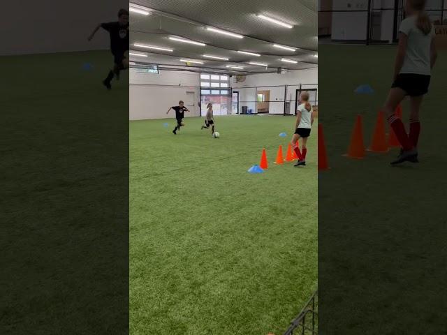 Capture the flag 1v1 game | PlayMaker Training drop-in skills training