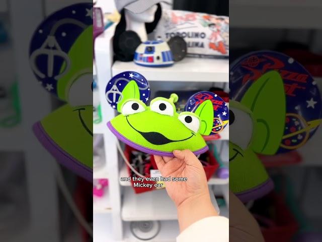 A DISNEY thrift store in Orlando Florida?! | Parks Merch Finds! #disneyworld