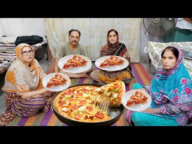 Village Life || Sham Ke Khane Main Bnai Pizza Recipe || Irma's family vlog