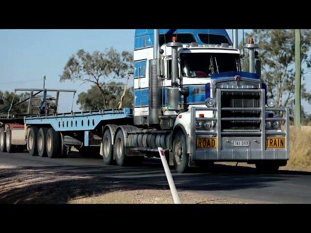 OLD PUB,  SILOART,  BIG TRUCKS