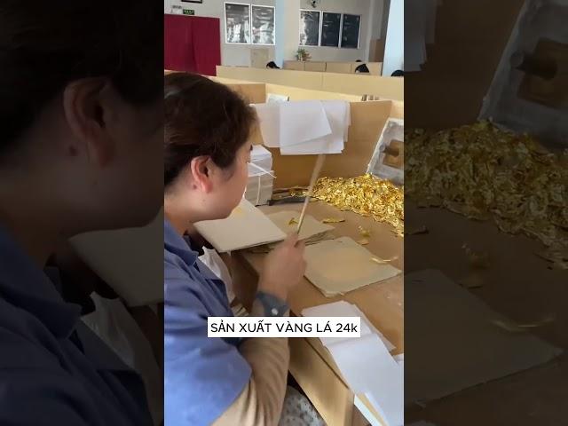 Quỳ trình sản xuất lá vàng 24K trong dát vàng