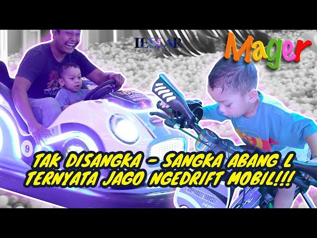 MAGER : BAKAT ABANG L BERTAMBAH LAGI!!! PINTAR MENYETIR MOBIL SEJAK DINI!!!