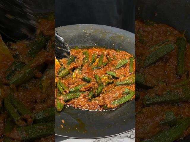 Restaurant Style Bhindi Tawa Masala ASMR Cooking || #shorts #food #cooking #asmr #indianasmrworld