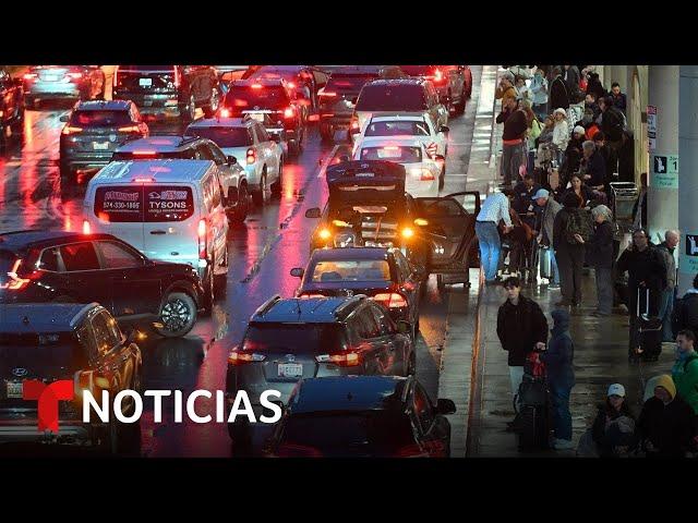 Las noticias de la mañana, lunes 25 de noviembre de 2024 | Noticias Telemundo