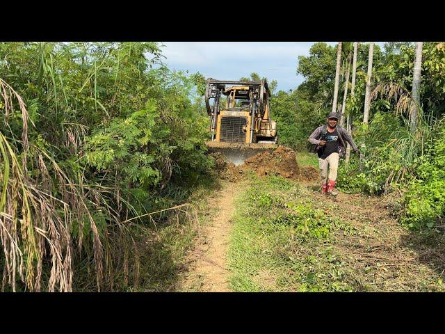 Extreme Mountain Road Construction | Caterpillar D6R XL in Action