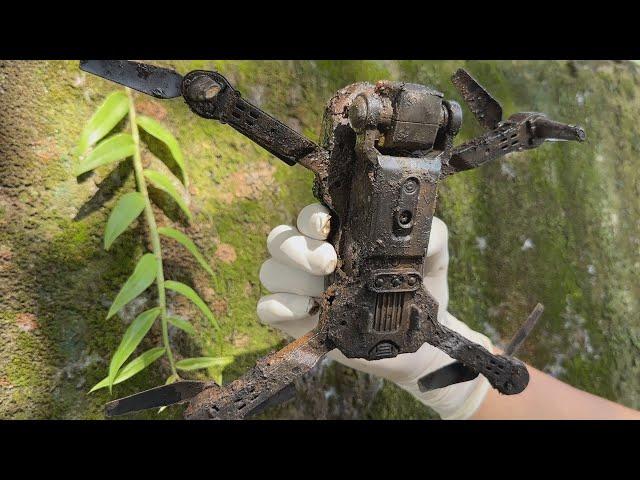 Restored drone crash in a shallow lake | Repair flycam falls after finding it