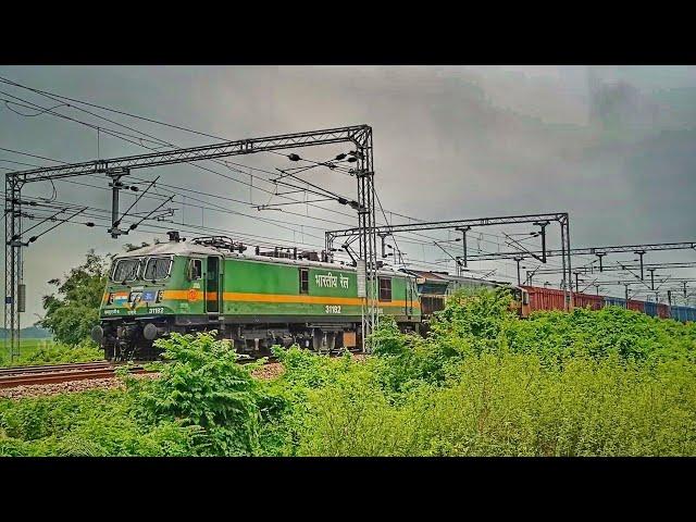 Powerful Green Monster WAG9 Locomotive Haluing Long Loaded Goods Wagons | Indian Railways |